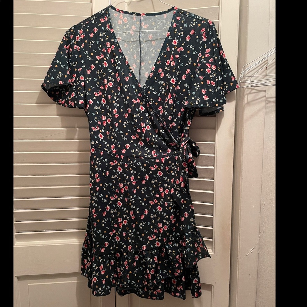 V-neck wrap around summer dress